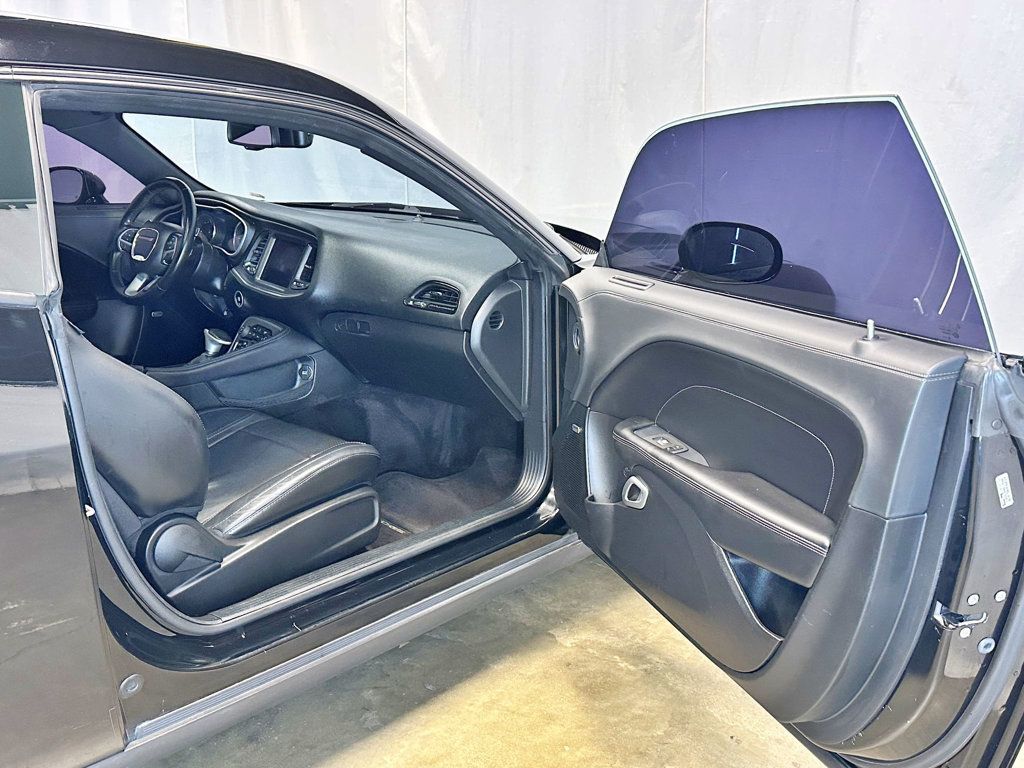 2017 Dodge Challenger R/T Plus Coupe - 23035367 - 14