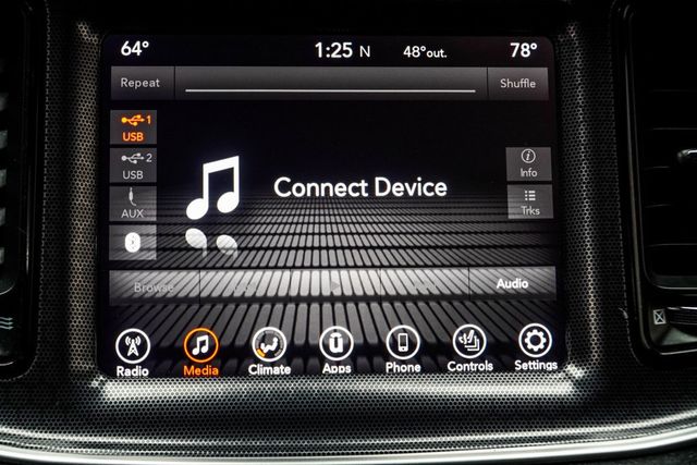 2017 Dodge Challenger R/T Scat Pack Coupe - 22942200 - 22