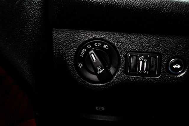 2017 Dodge Challenger R/T Scat Pack Coupe - 22942200 - 31