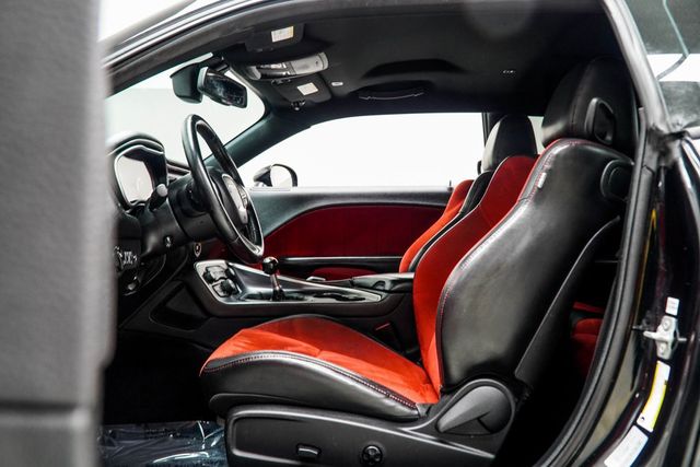 2017 Dodge Challenger R/T Scat Pack Coupe - 22942200 - 38