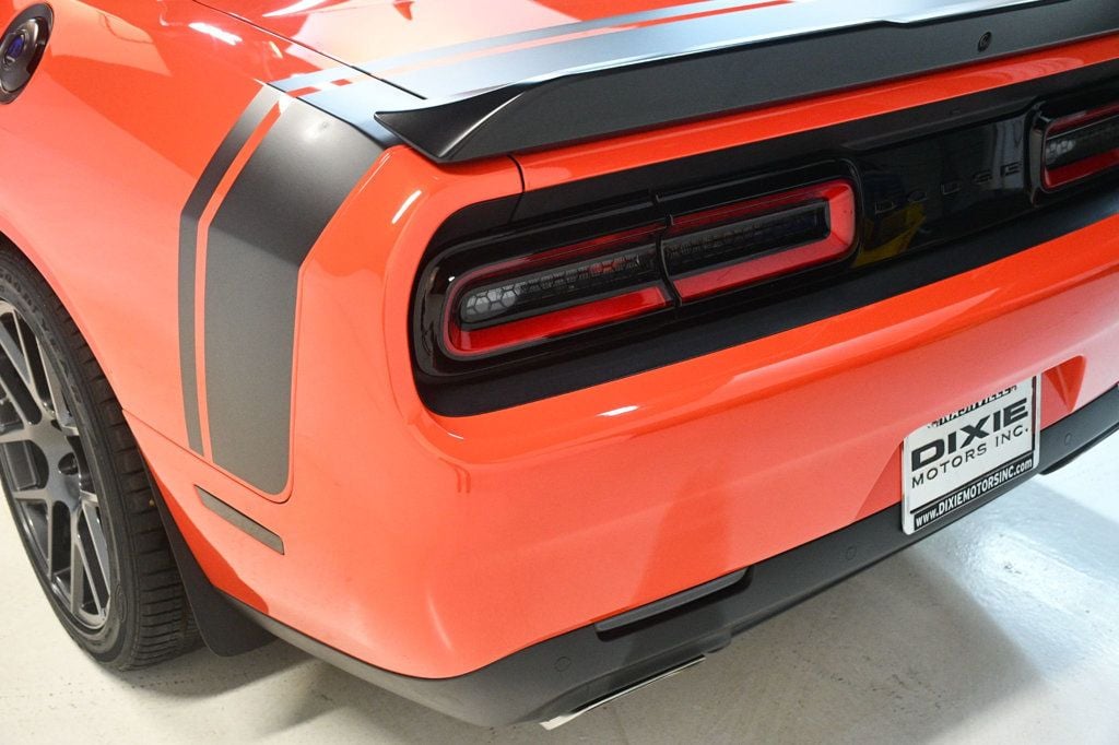 2017 Dodge Challenger R/T Scat Pack Coupe - 22948637 - 14