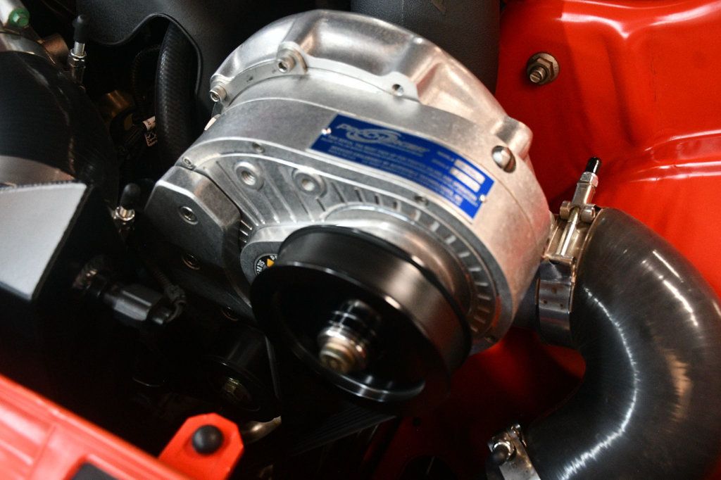 2017 Dodge Challenger R/T Scat Pack Coupe - 22948637 - 26