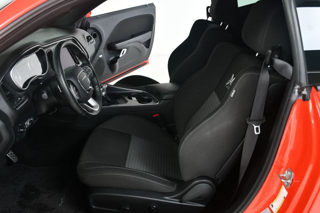 2017 Dodge Challenger R/T Scat Pack Coupe - 22948637 - 30