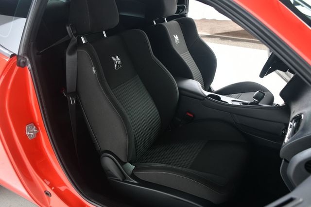 2017 Dodge Challenger R/T Scat Pack Coupe - 22948637 - 33