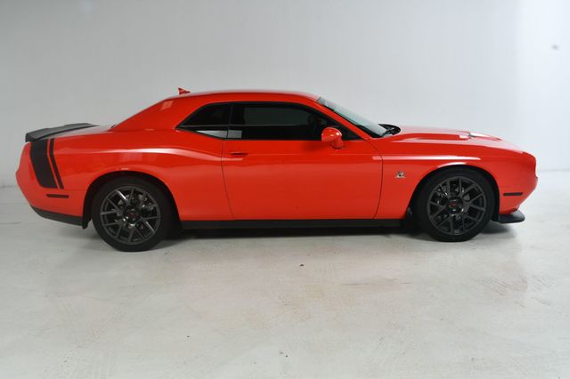 2017 Dodge Challenger R/T Scat Pack Coupe - 22948637 - 3