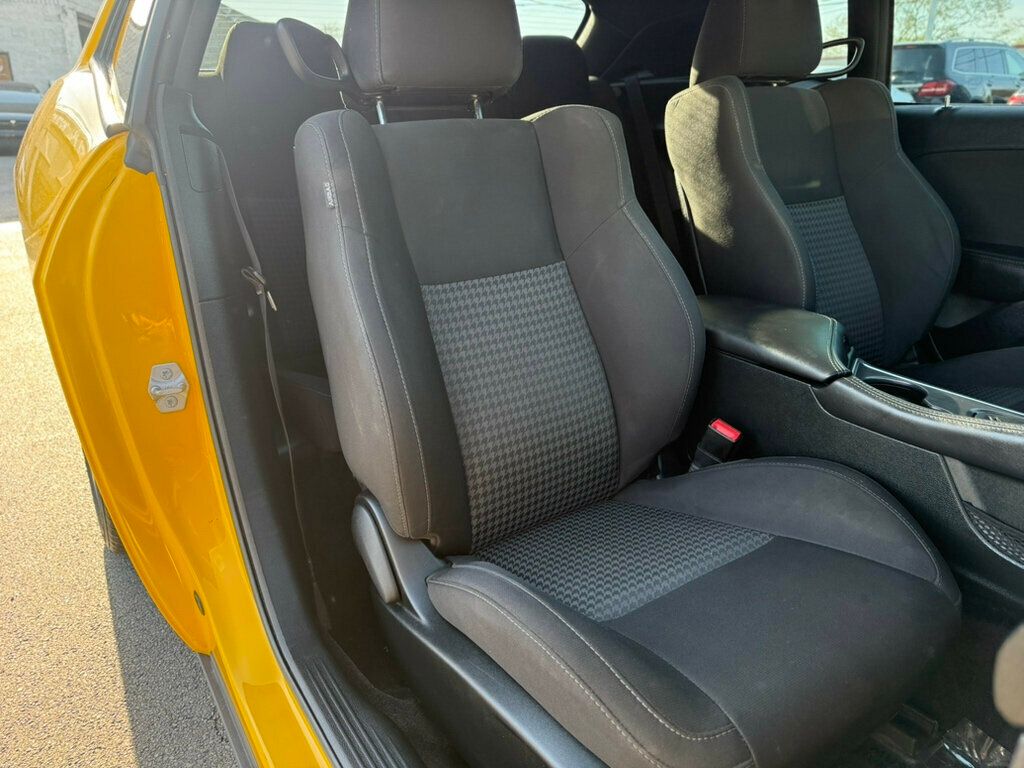 2017 Dodge Challenger R/T Shaker Coupe - 22982070 - 15