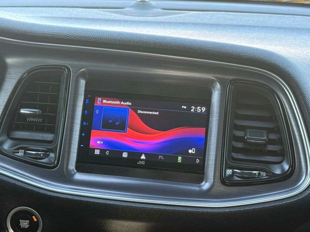 2017 Dodge Challenger R/T Shaker Coupe - 22982070 - 23