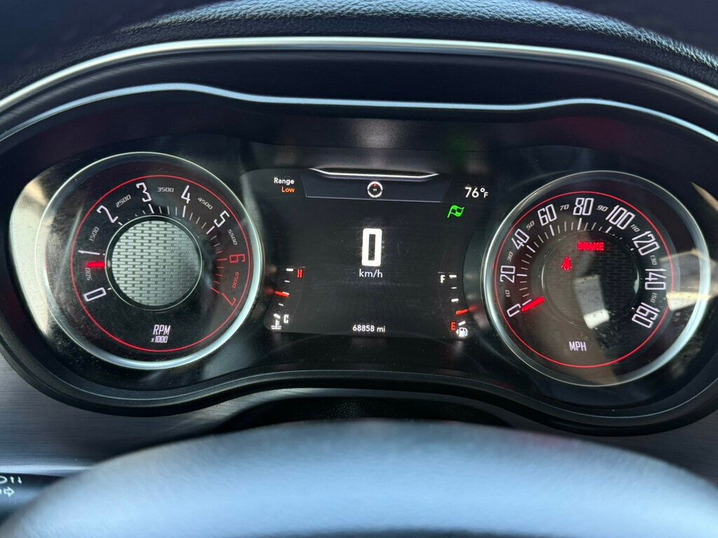 2017 Dodge Challenger R/T Shaker Coupe - 22982070 - 30