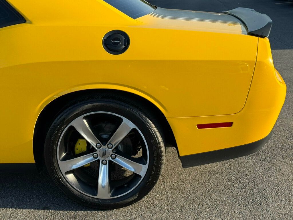 2017 Dodge Challenger R/T Shaker Coupe - 22982070 - 38