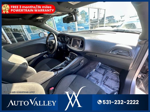 2017 Dodge Challenger R/T Shaker Coupe 2D - 22938996 - 17