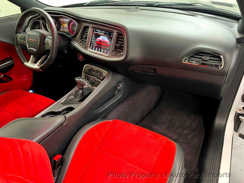 2017 Dodge Challenger SRT Hellcat Coupe - 21212197 - 28