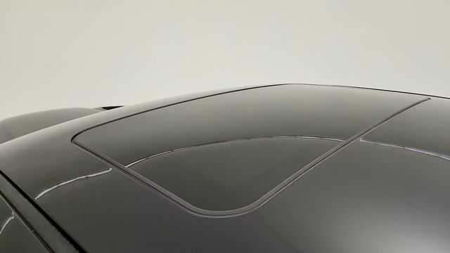 2017 Dodge Challenger SRT Hellcat Coupe w/ 8-Speed Automatic & Power Sunroof - 23095555 - 9