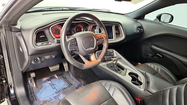 2017 Dodge Challenger SRT Hellcat Coupe w/ 8-Speed Automatic & Power Sunroof - 23095555 - 13