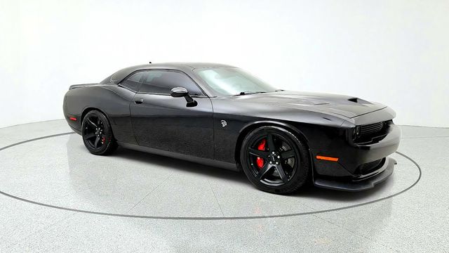 2017 Dodge Challenger SRT Hellcat Coupe w/ 8-Speed Automatic & Power Sunroof - 23095555 - 2