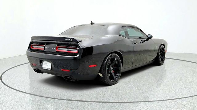 2017 Dodge Challenger SRT Hellcat Coupe w/ 8-Speed Automatic & Power Sunroof - 23095555 - 4