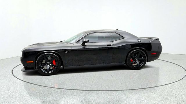 2017 Dodge Challenger SRT Hellcat Coupe w/ 8-Speed Automatic & Power Sunroof - 23095555 - 7