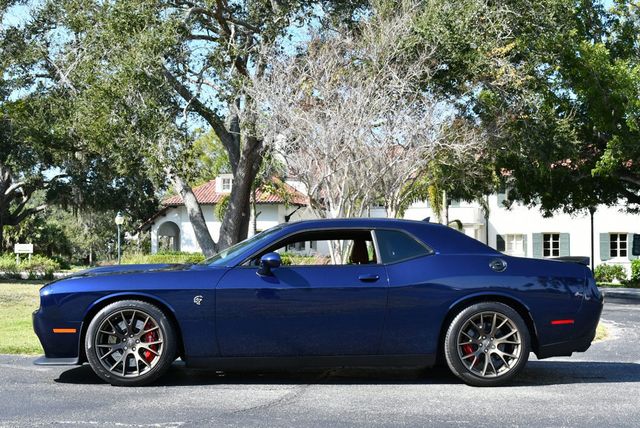 2017 Dodge Challenger SRT Hellcat Coupe W/SRT Hemi Package 26R/Contusion Blue - 22941649 - 24