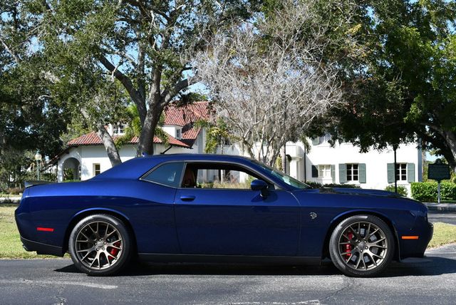 2017 Dodge Challenger SRT Hellcat Coupe W/SRT Hemi Package 26R/Contusion Blue - 22941649 - 26