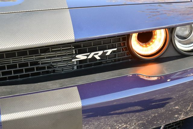 2017 Dodge Challenger SRT Hellcat Coupe W/SRT Hemi Package 26R/Contusion Blue - 22941649 - 32