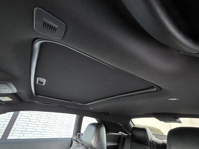 2017 Dodge Challenger SXT - 23001173 - 9