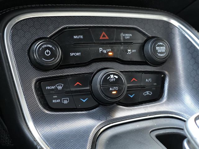 2017 Dodge Challenger SXT - 23001173 - 17