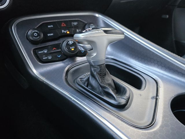 2017 Dodge Challenger SXT - 23001173 - 18