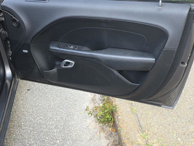 2017 Dodge Challenger SXT - 23001173 - 26