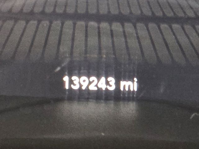 2017 Dodge Challenger SXT - 23001173 - 30