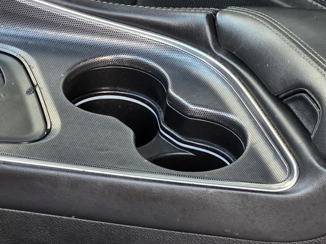 2017 Dodge Challenger SXT - 23001173 - 6