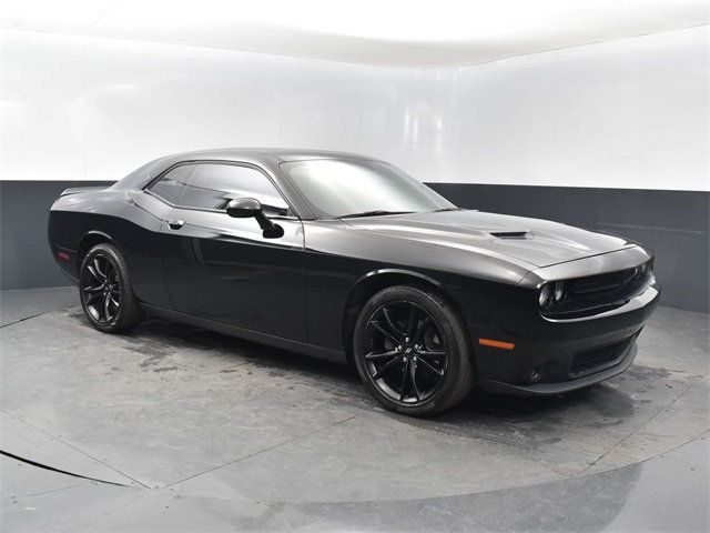 2017 Dodge Challenger SXT - 22954691 - 22