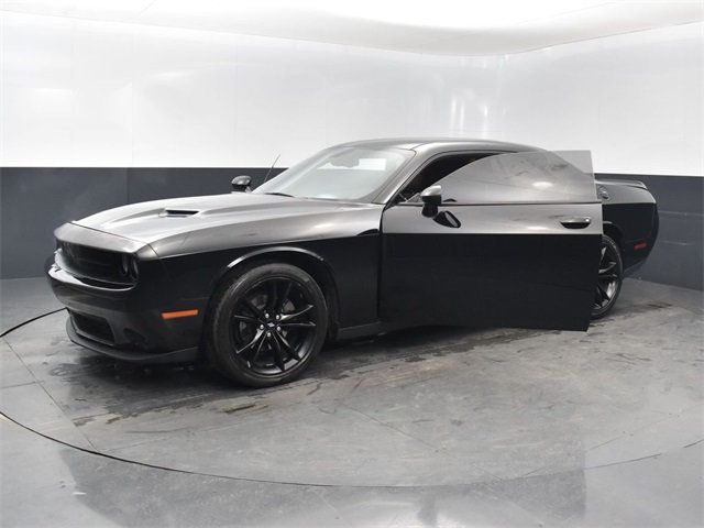 2017 Dodge Challenger SXT - 22954691 - 24