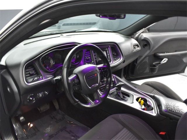 2017 Dodge Challenger SXT - 22954691 - 3