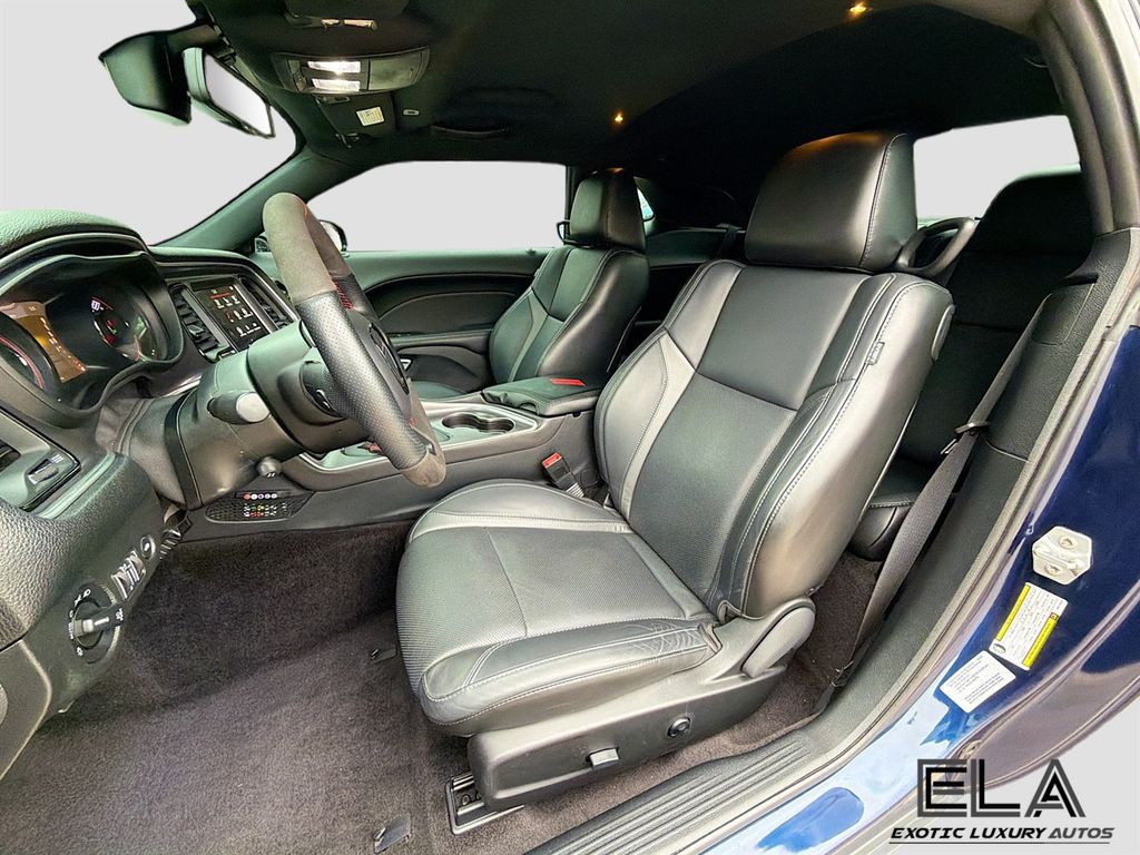 2017 Dodge Challenger SXT - 23029553 - 21