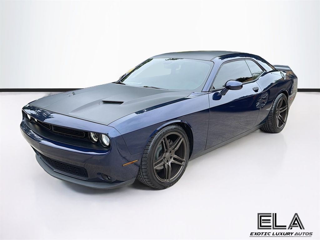 2017 Dodge Challenger SXT - 23029553 - 46