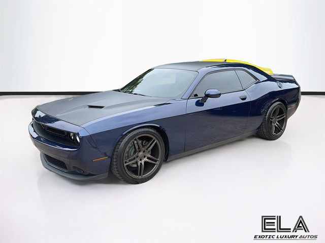 2017 Dodge Challenger SXT - 23029553 - 47