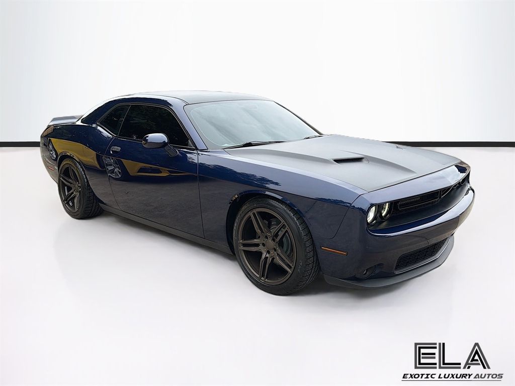 2017 Dodge Challenger SXT - 23029553 - 52