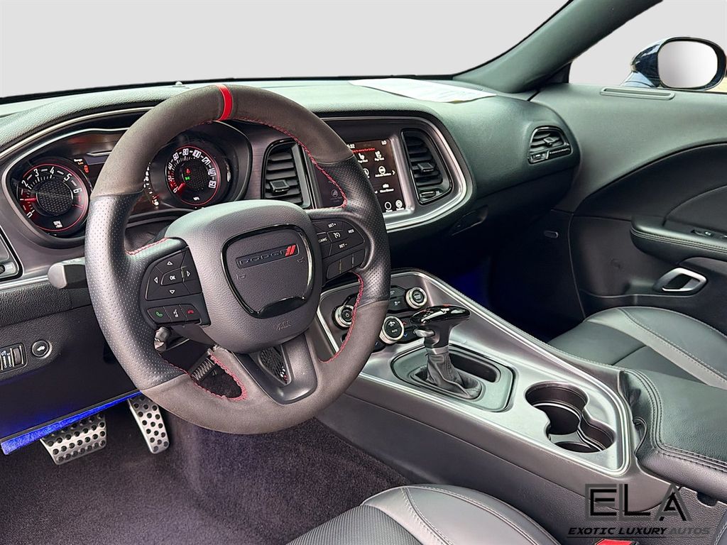 2017 Dodge Challenger SXT - 23029553 - 57