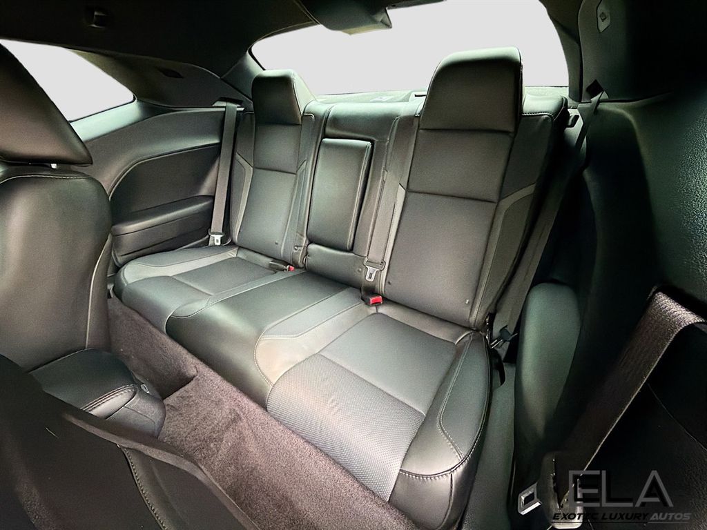 2017 Dodge Challenger SXT - 23029553 - 58