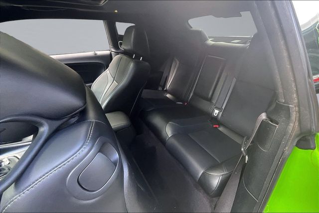 2017 Dodge Challenger SXT Plus Coupe - 23040303 - 16