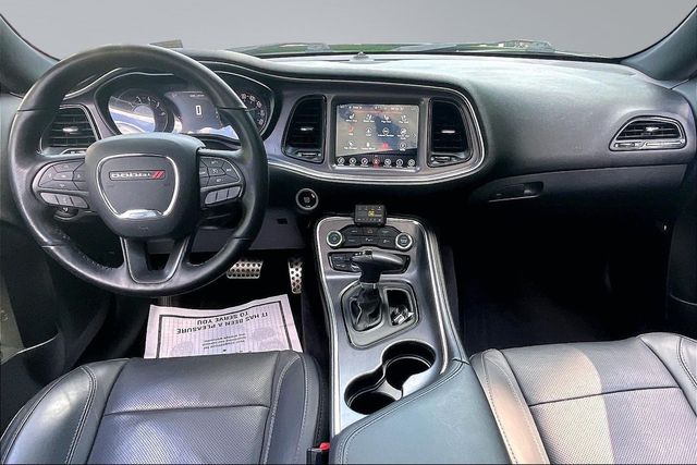 2017 Dodge Challenger SXT Plus Coupe - 23040303 - 17