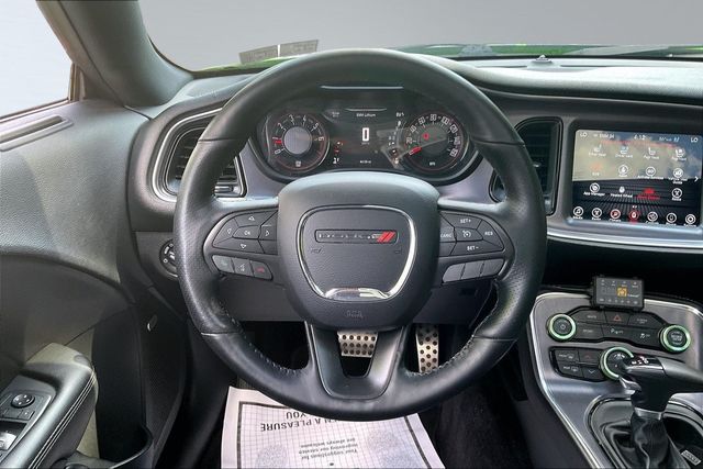 2017 Dodge Challenger SXT Plus Coupe - 23040303 - 18