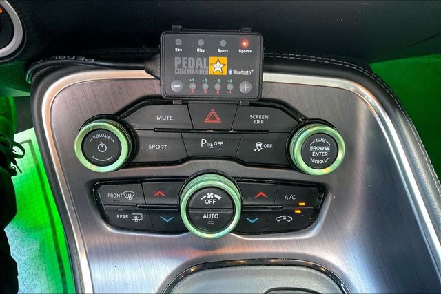 2017 Dodge Challenger SXT Plus Coupe - 23040303 - 23