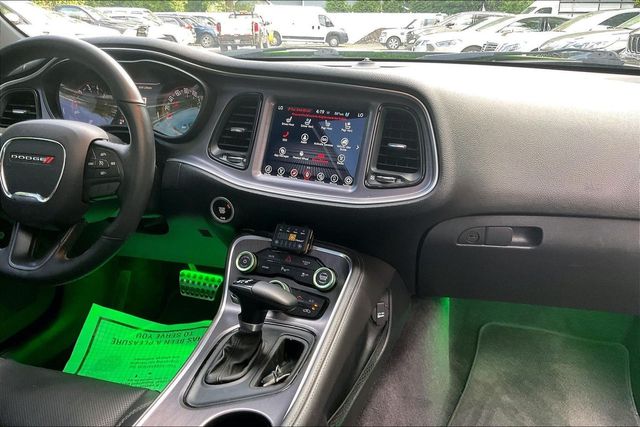 2017 Dodge Challenger SXT Plus Coupe - 23040303 - 30