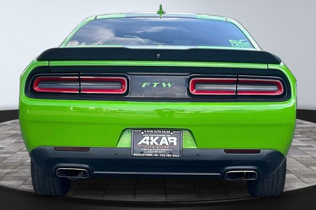 2017 Dodge Challenger SXT Plus Coupe - 23040303 - 5