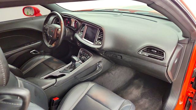 2017 Dodge Challenger SXT Plus Coupe - 23007515 - 24
