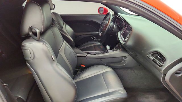 2017 Dodge Challenger SXT Plus Coupe w/ Blacktop Pkg & Cooled Leather Sport Seats - 23007515 - 23