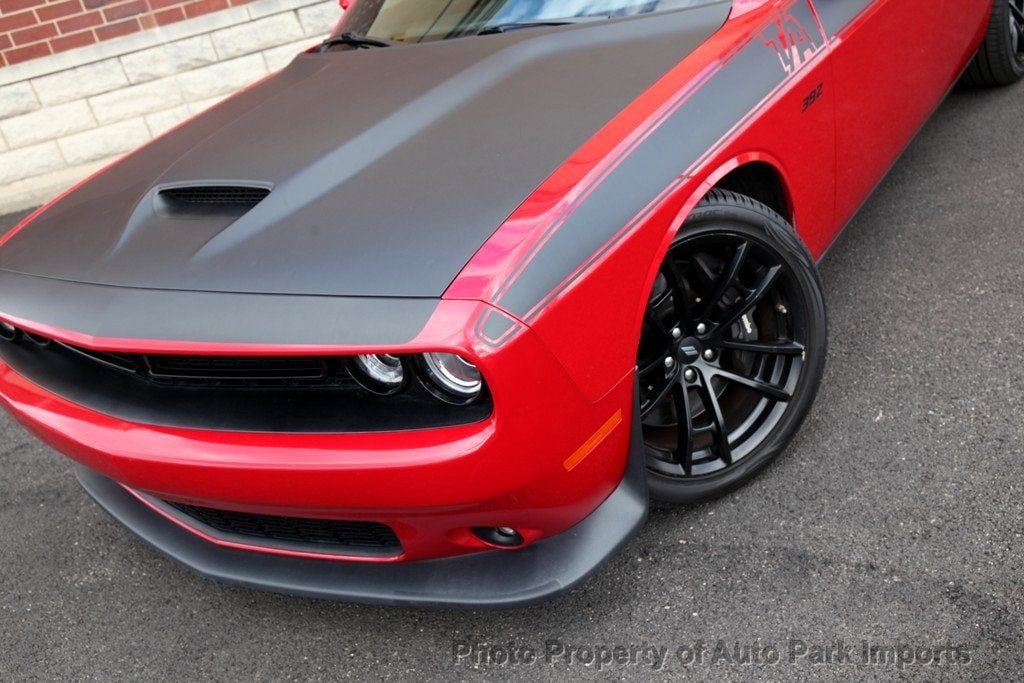 2017 Dodge Challenger T/A 392 photo 9