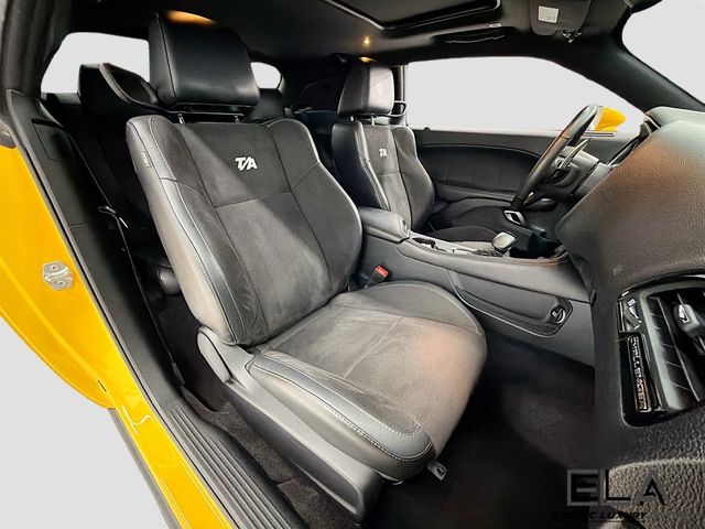 2017 Dodge Challenger THIS IS A  AUTOMATIC! APPLE CAR PLAY! SUNROOF! NAVIGATION!  - 23030813 - 27