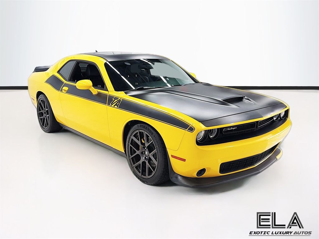 2017 Dodge Challenger THIS IS A  AUTOMATIC! APPLE CAR PLAY! SUNROOF! NAVIGATION!  - 23030813 - 36