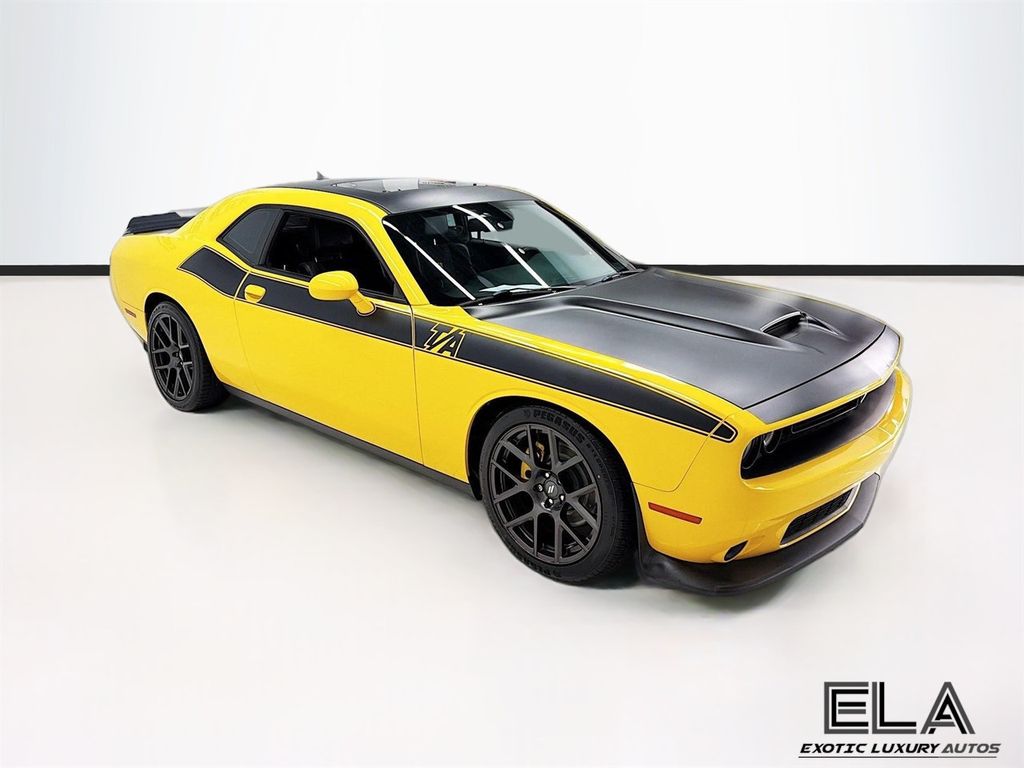 2017 Dodge Challenger THIS IS A  AUTOMATIC! APPLE CAR PLAY! SUNROOF! NAVIGATION!  - 23030813 - 39